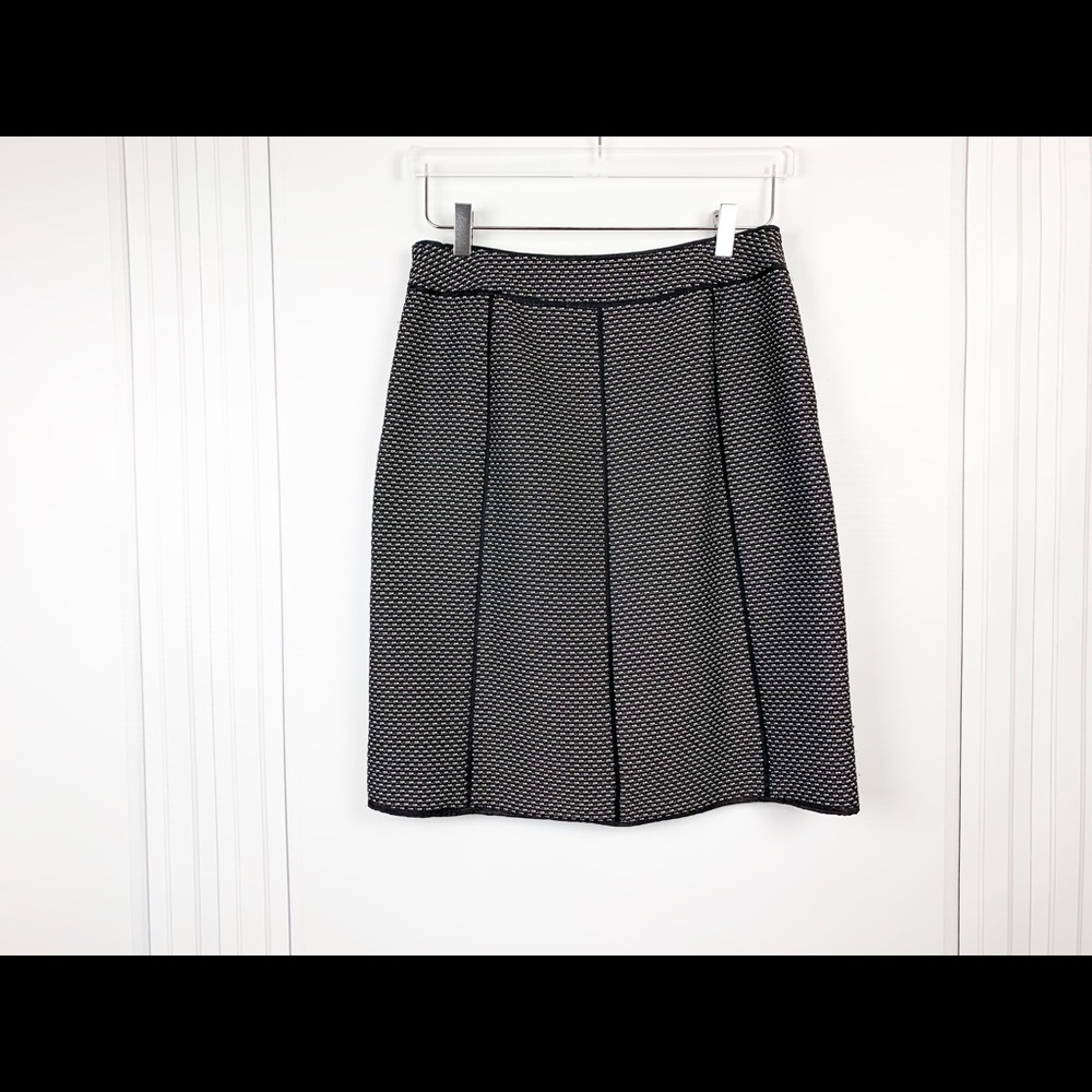 ANN TAYLOR Petites Structured Faux Belted Skirt-4P - Picture 3 of 4